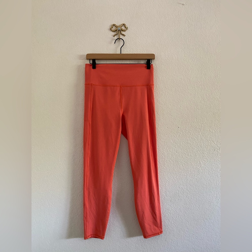 Vuori Women's Athletic Studio Pocket Leggings Bright Orange Large Athletic